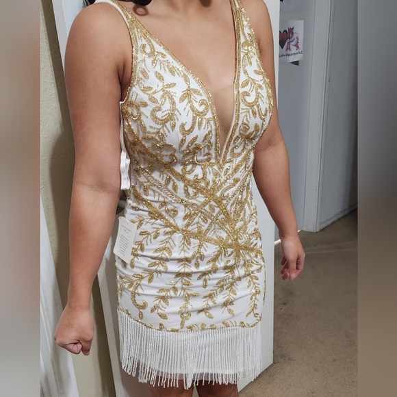 Embellished prom dress size 2 - Picture 2 of 7